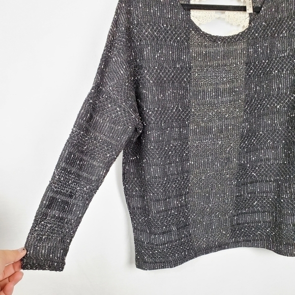 Entro sz M crocheted lace open back sweater - Picture 9 of 11